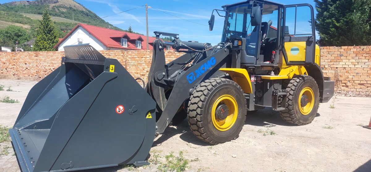 XCMG XC938 s váhou Skalapp